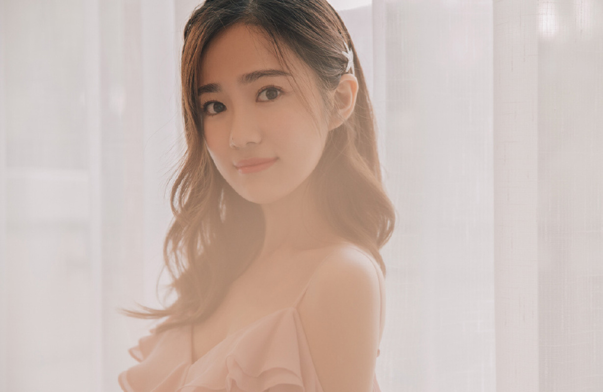 中国内地海市女演员汤梦佳清纯可爱居家写真图片图片