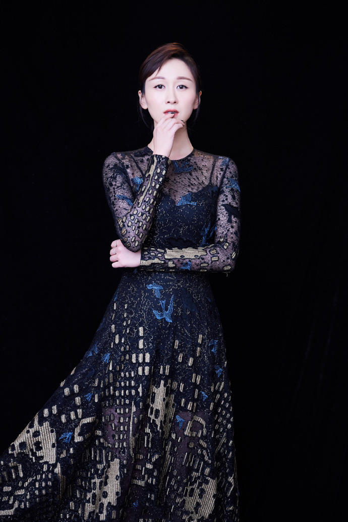 练练水手服性感时尚写真桌面壁纸图片 练练水手服性感时尚写真桌面壁纸图片