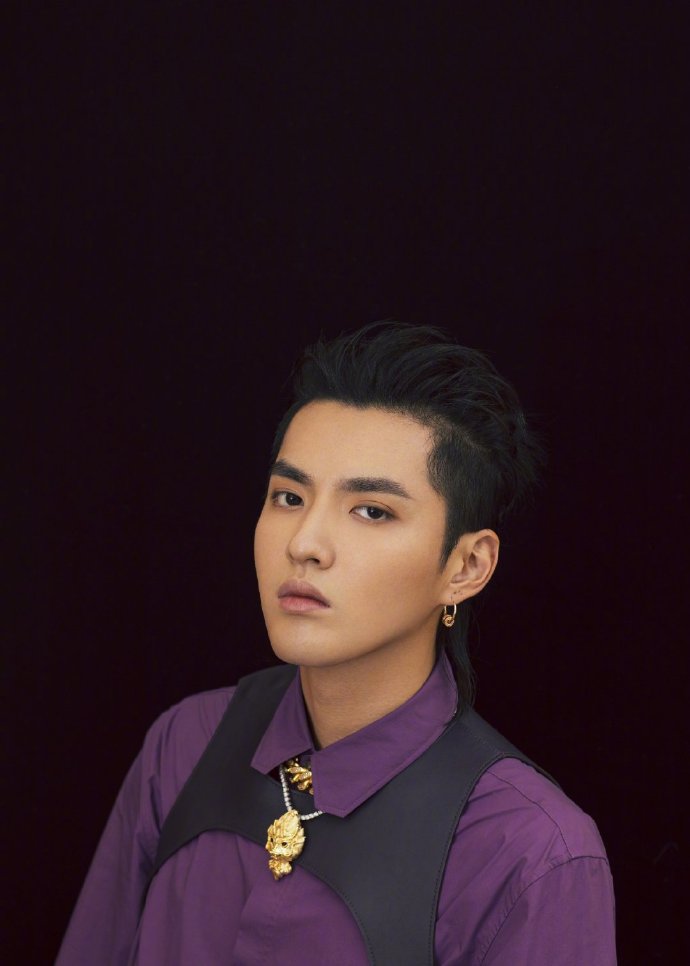 高清广州男明星吴亦凡单曲宣传照写真图片图片