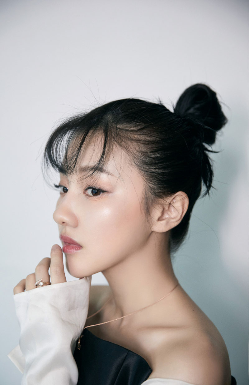 王鹤润图片
