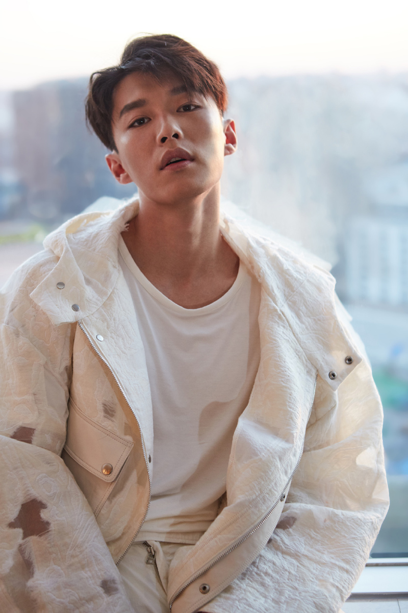 男星代旭图片