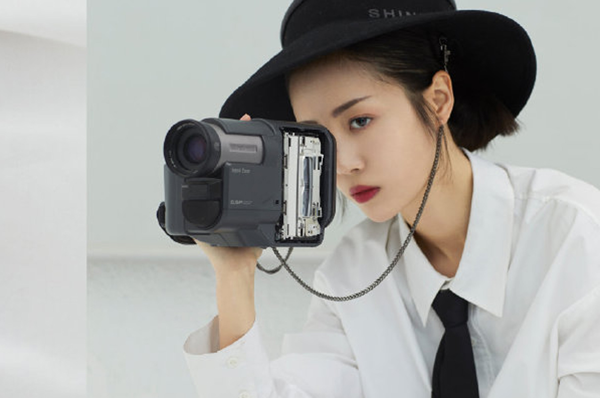 李溪芮图片