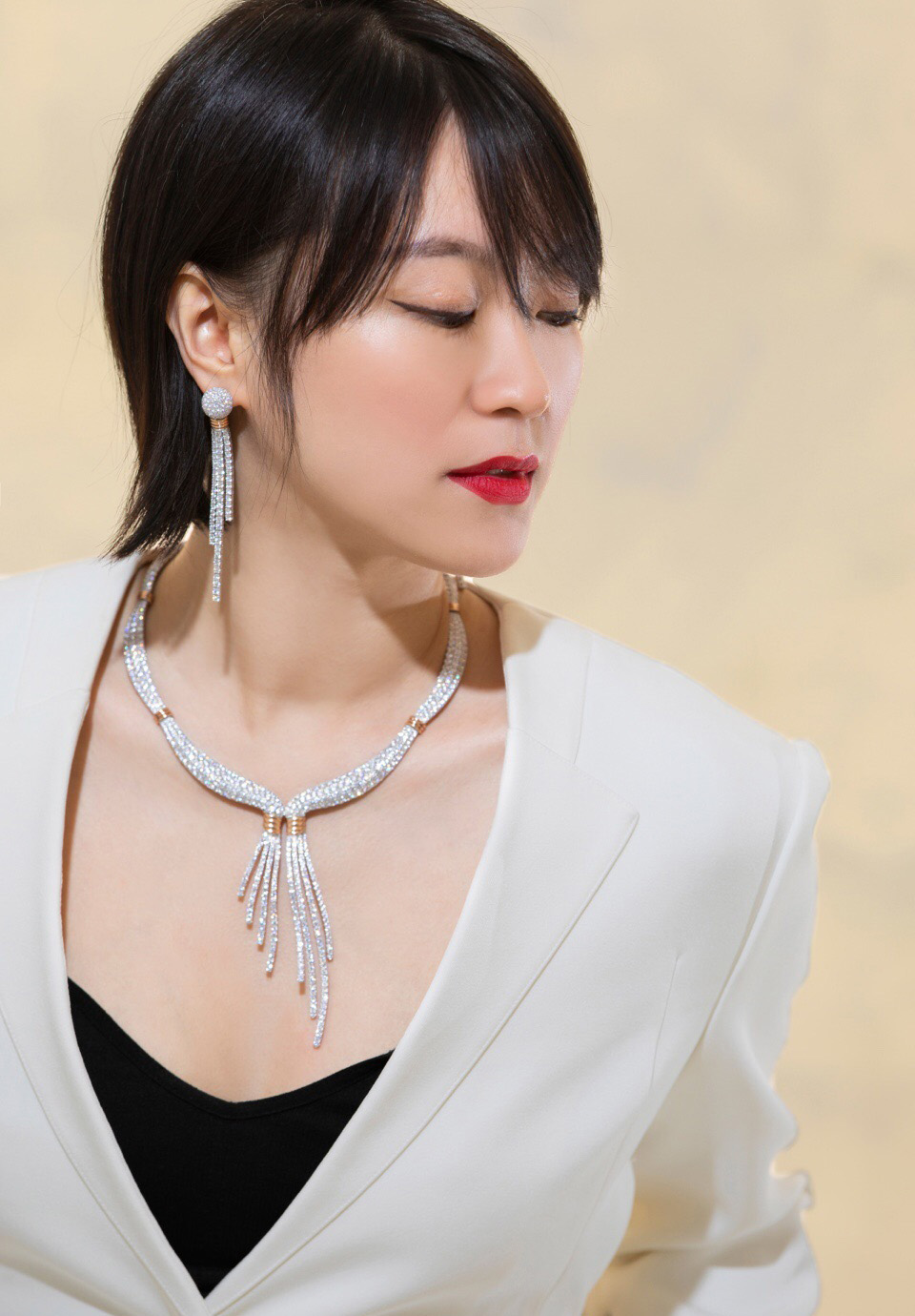 美女黄璐图片