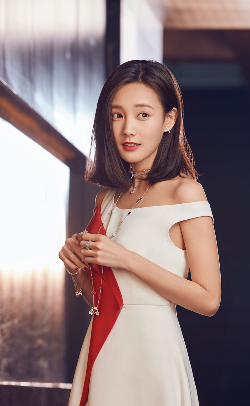 李一桐图片
