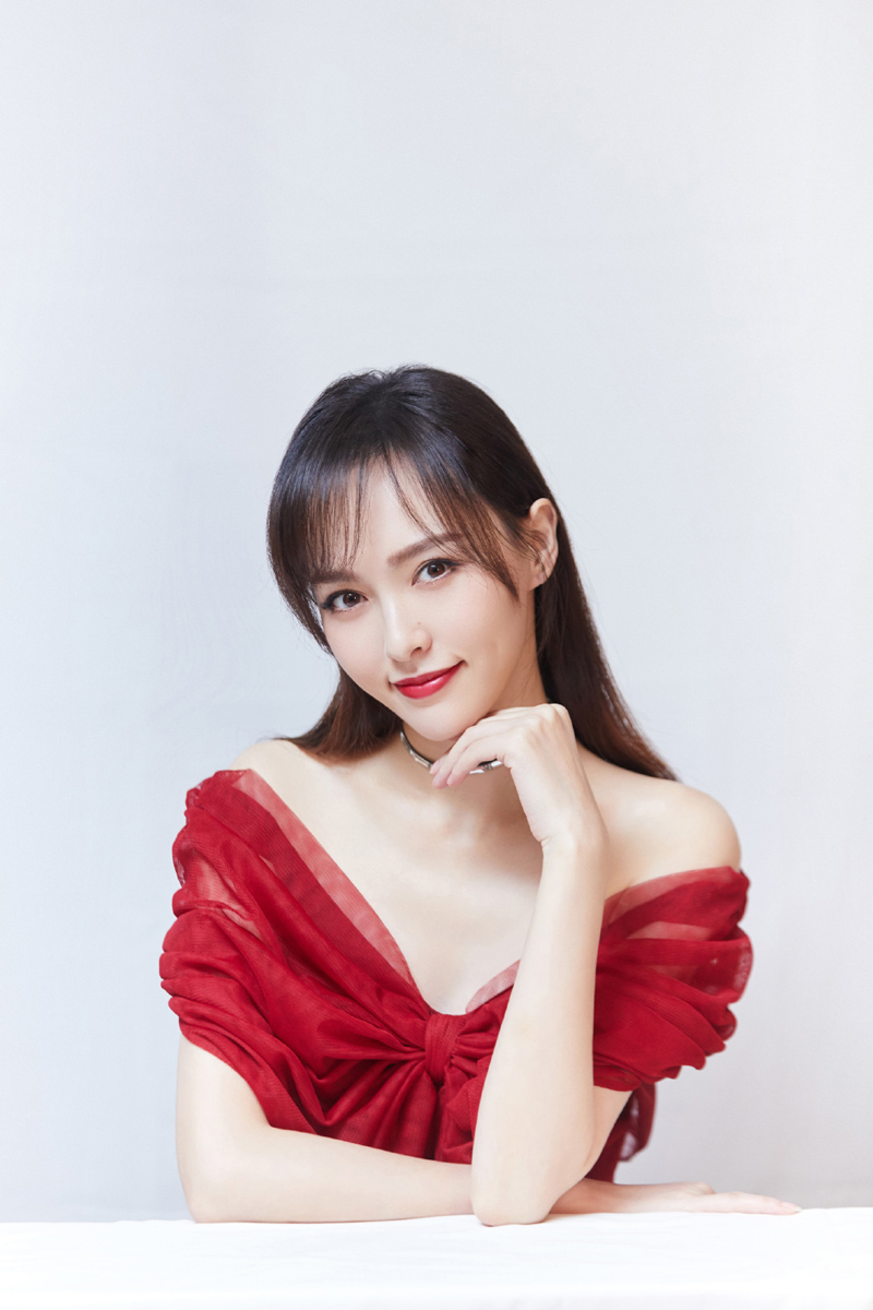 高清中国内地影视上海市女演员唐嫣窦骁《时间都知道》最新剧照图片图片