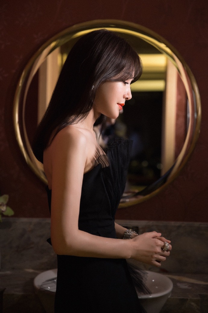 秦岚COSMO时尚美丽盛典优雅写真图片图片