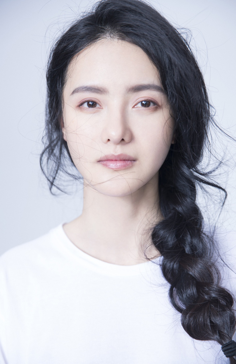 张芷溪清新甜美写真图片图片
