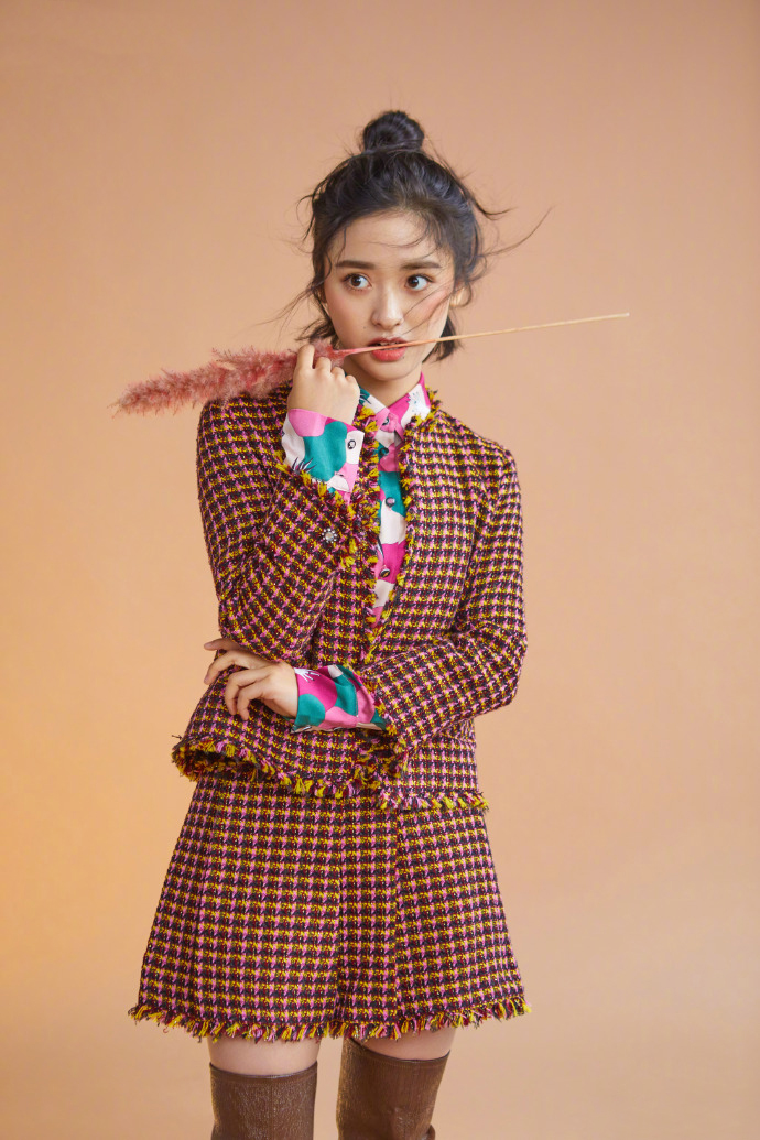 高清美女沈月写真图片图片
