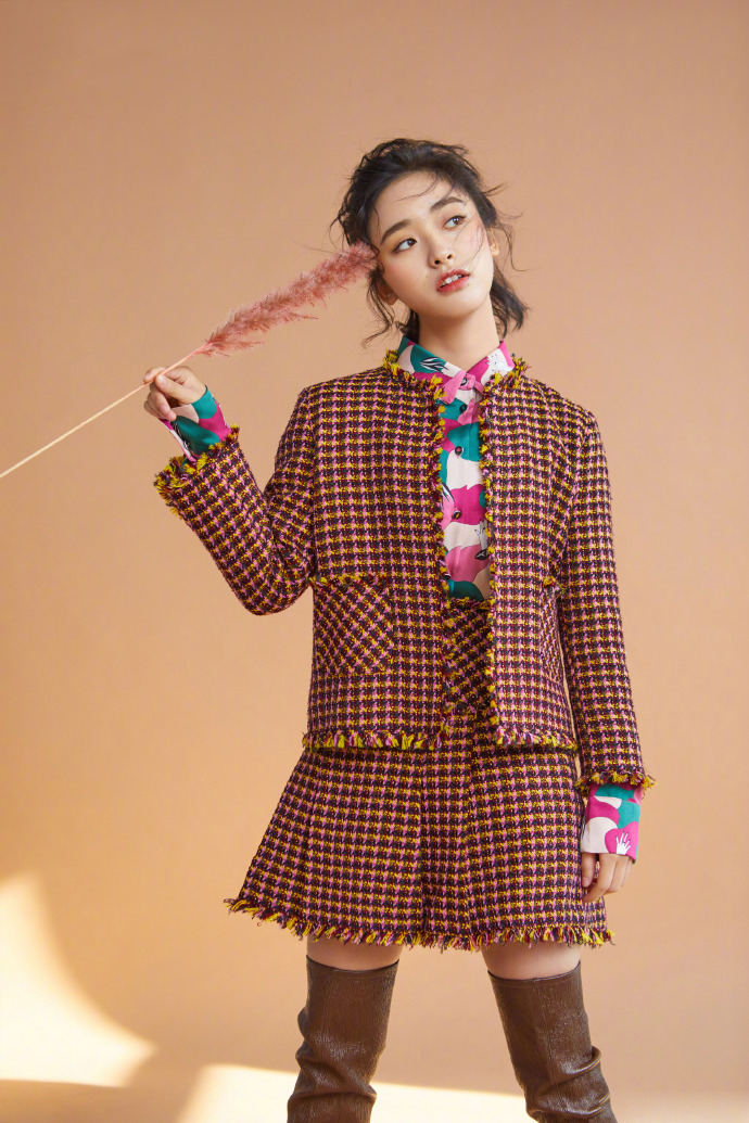 高清美女沈月写真图片图片
