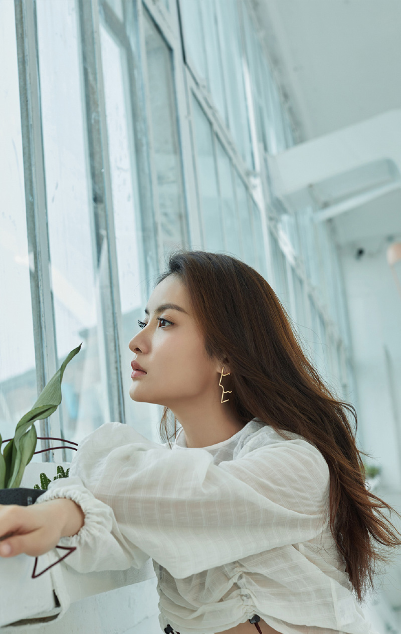 高清中国内地北京女演员赖雨濛优雅迷人写真图片图片