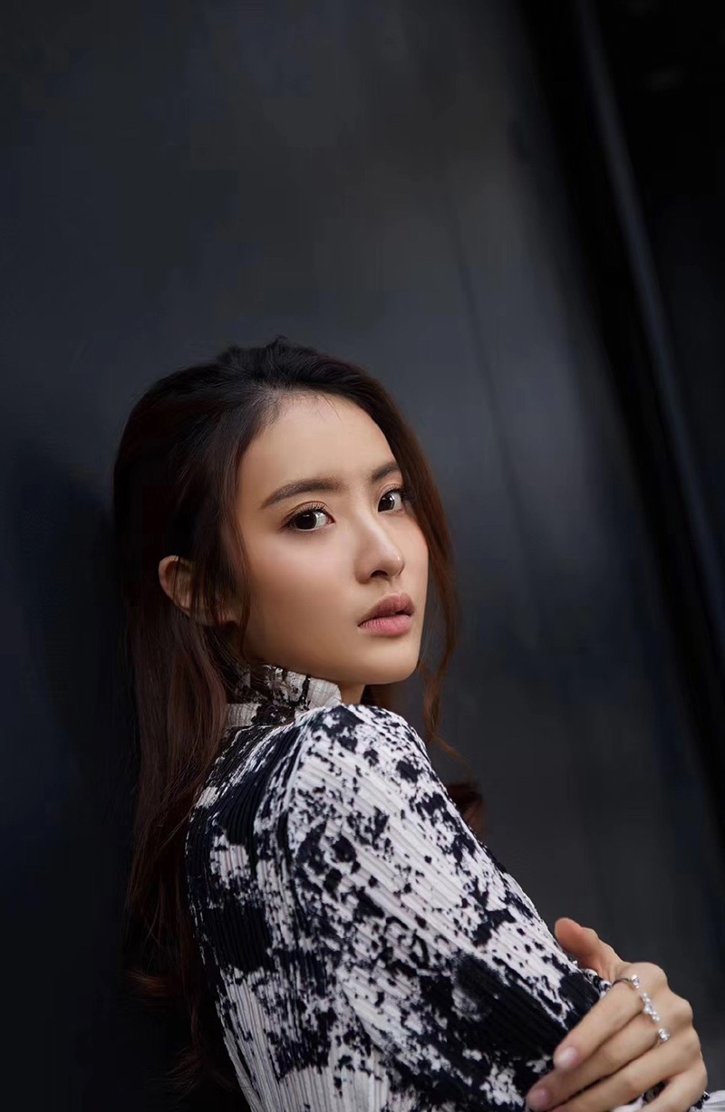 高清中国内地北京女演员赖雨濛优雅迷人写真图片图片
