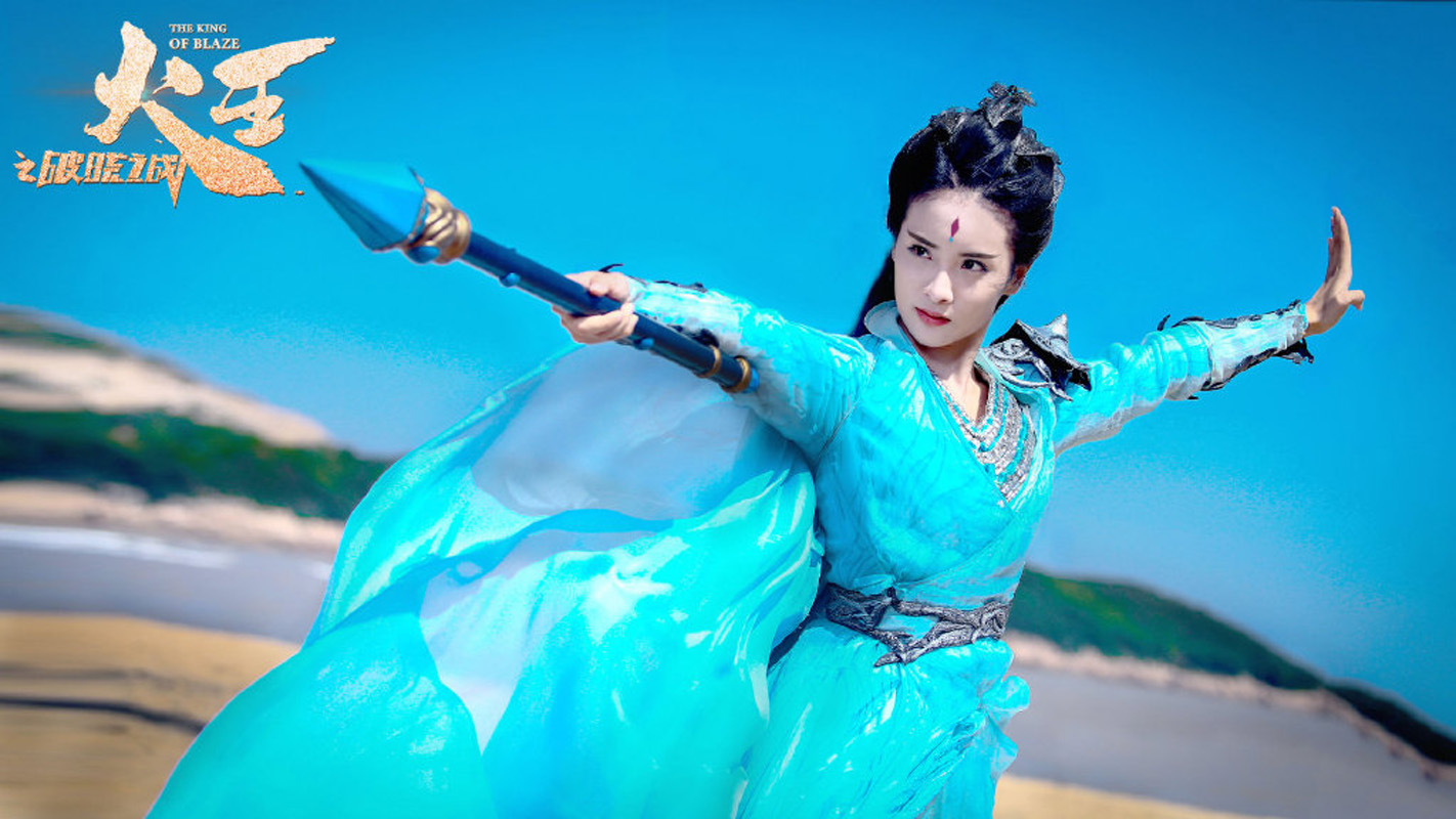高清中国内地北京女演员赖雨濛性感光影写真图片图片