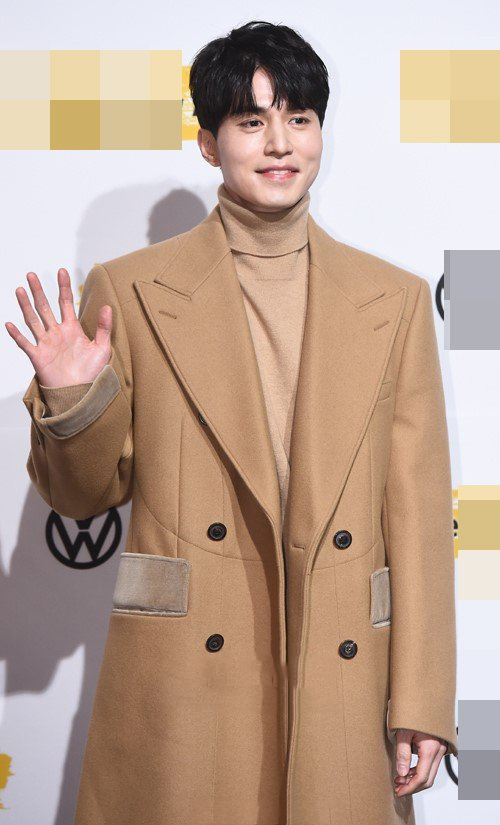 高清韩国首尔男演员李栋旭魅力迷人写真图片图片
