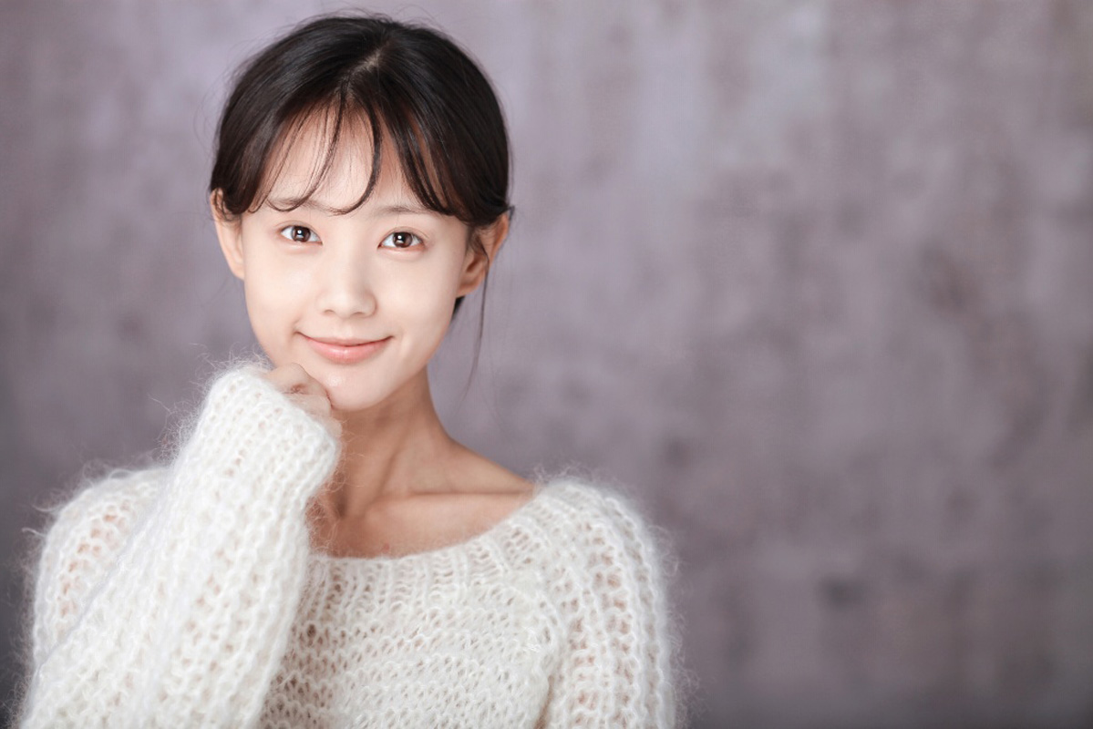 高清中国内地山东济南女演员李一桐Q清纯小公主白裙明星美女写真图片图片