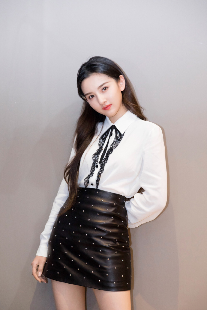 中国北京当代95后女演员宋祖儿唯美迷人写真图片桌面壁纸图片