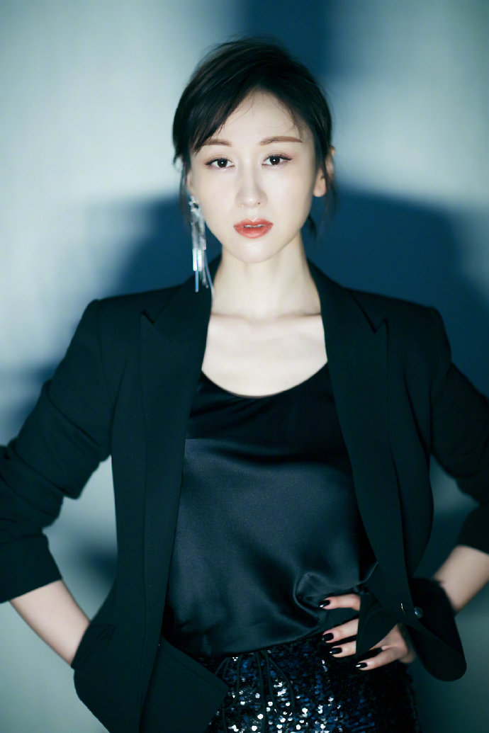 练练水手服性感时尚写真桌面壁纸图片