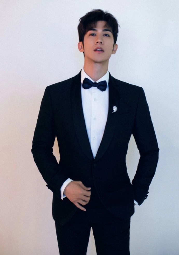 李治廷个性活泼帅气写真图片图片