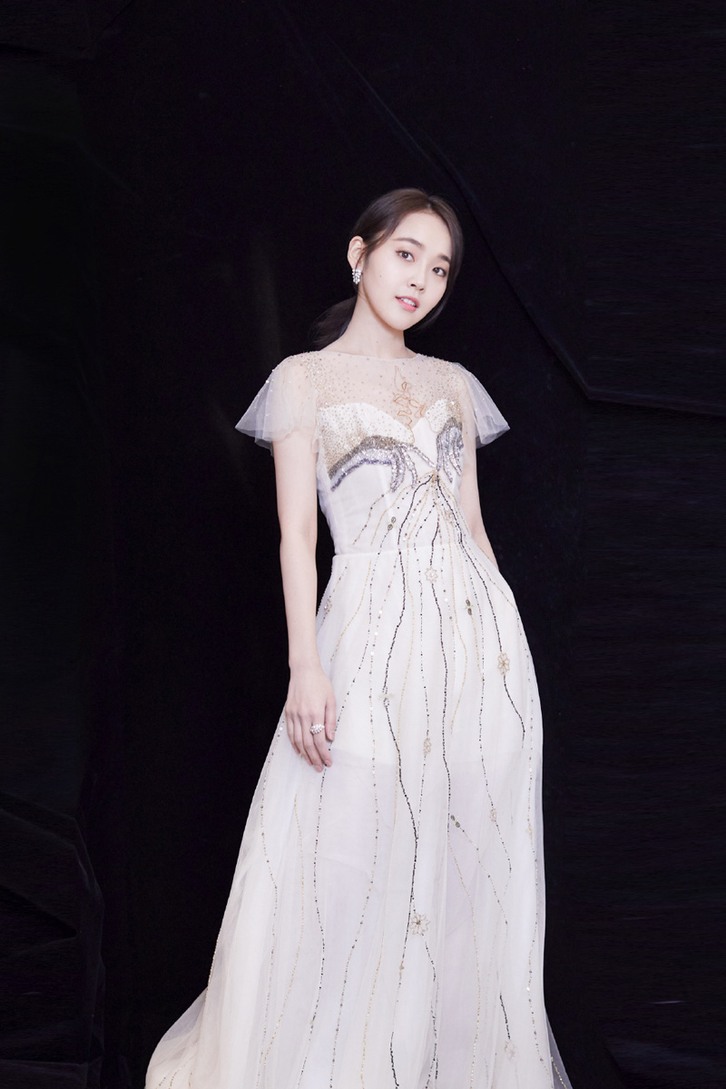高清吉林省辽源女明星张佳宁清新白娘子造型图片图片
