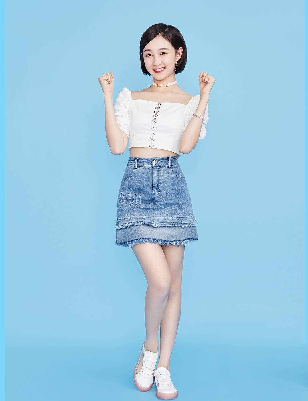 中国内地湖南女歌手李子璇霸气十足写真图片图片