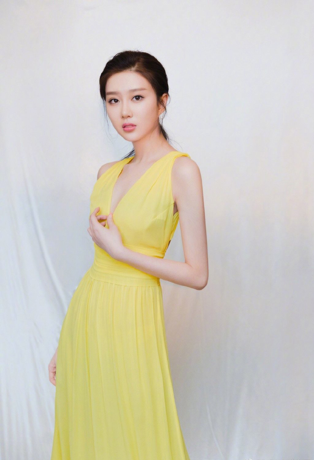 高清演员美女明星于子洋小清新性感图片图片