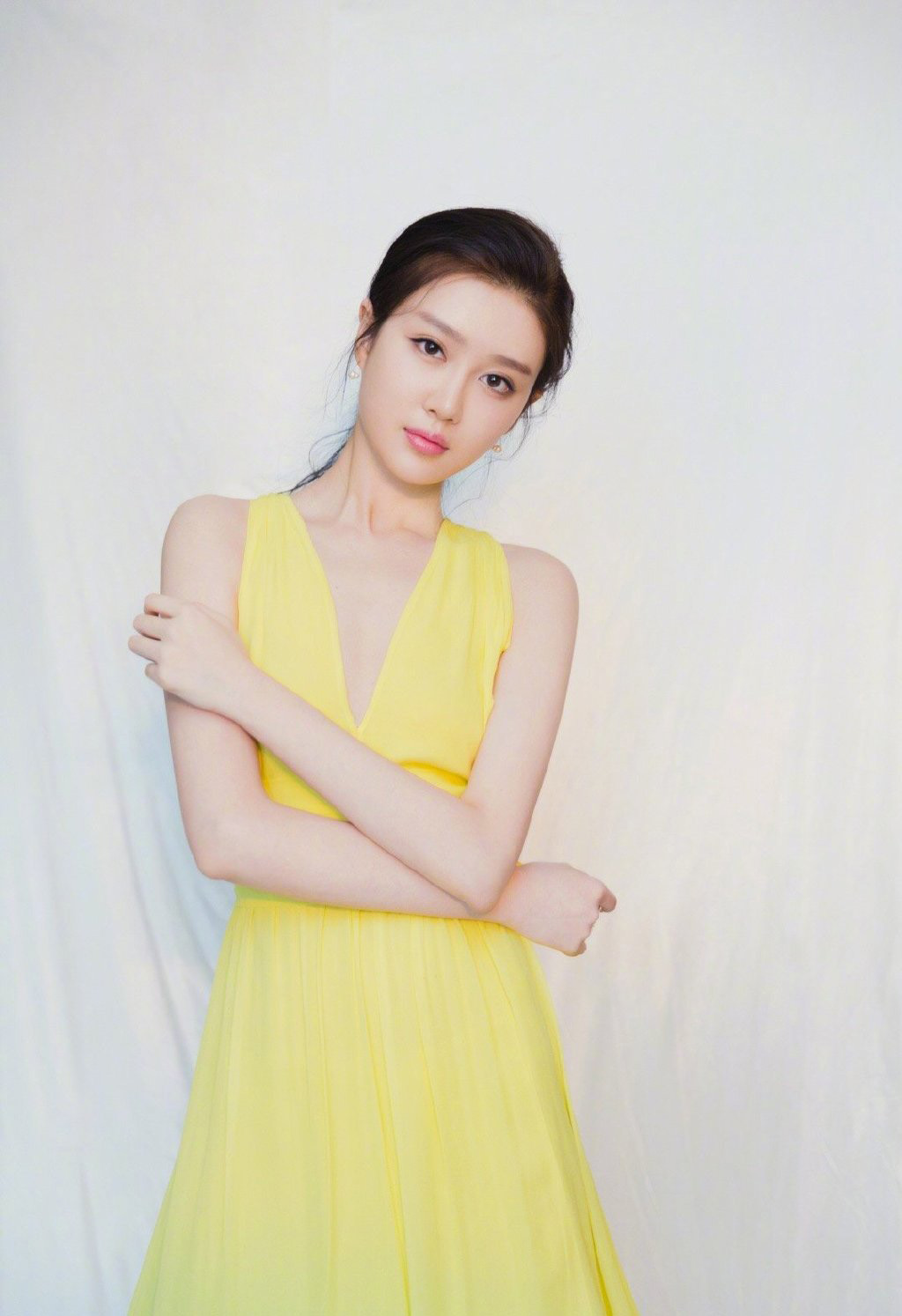 高清演员美女明星于子洋小清新性感图片图片