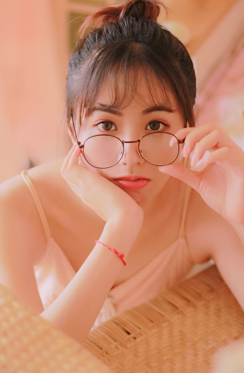 高清内地山东德州女演员性感熟女明星张雨绮写真图片下载图片