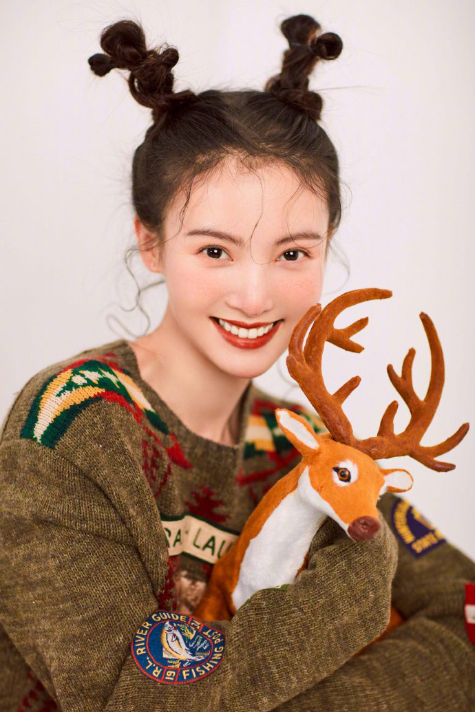 中国大陆山东济南女演员平面模特金晨性感时髦机场照图片图片