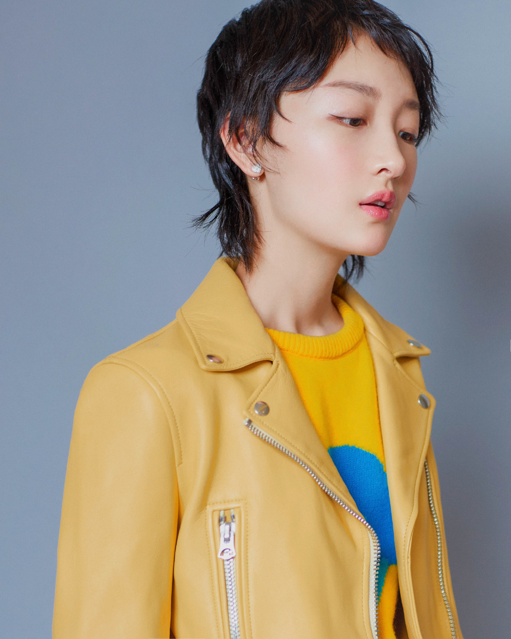 高清中国内地影视河北省石家庄女演员周冬雨百变造型时尚杂志写真图片壁纸图片