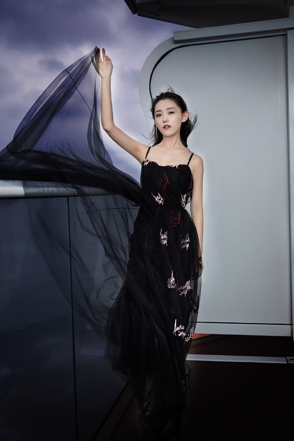 蒋依依图片 蒋依依白裙清纯写真图片图片