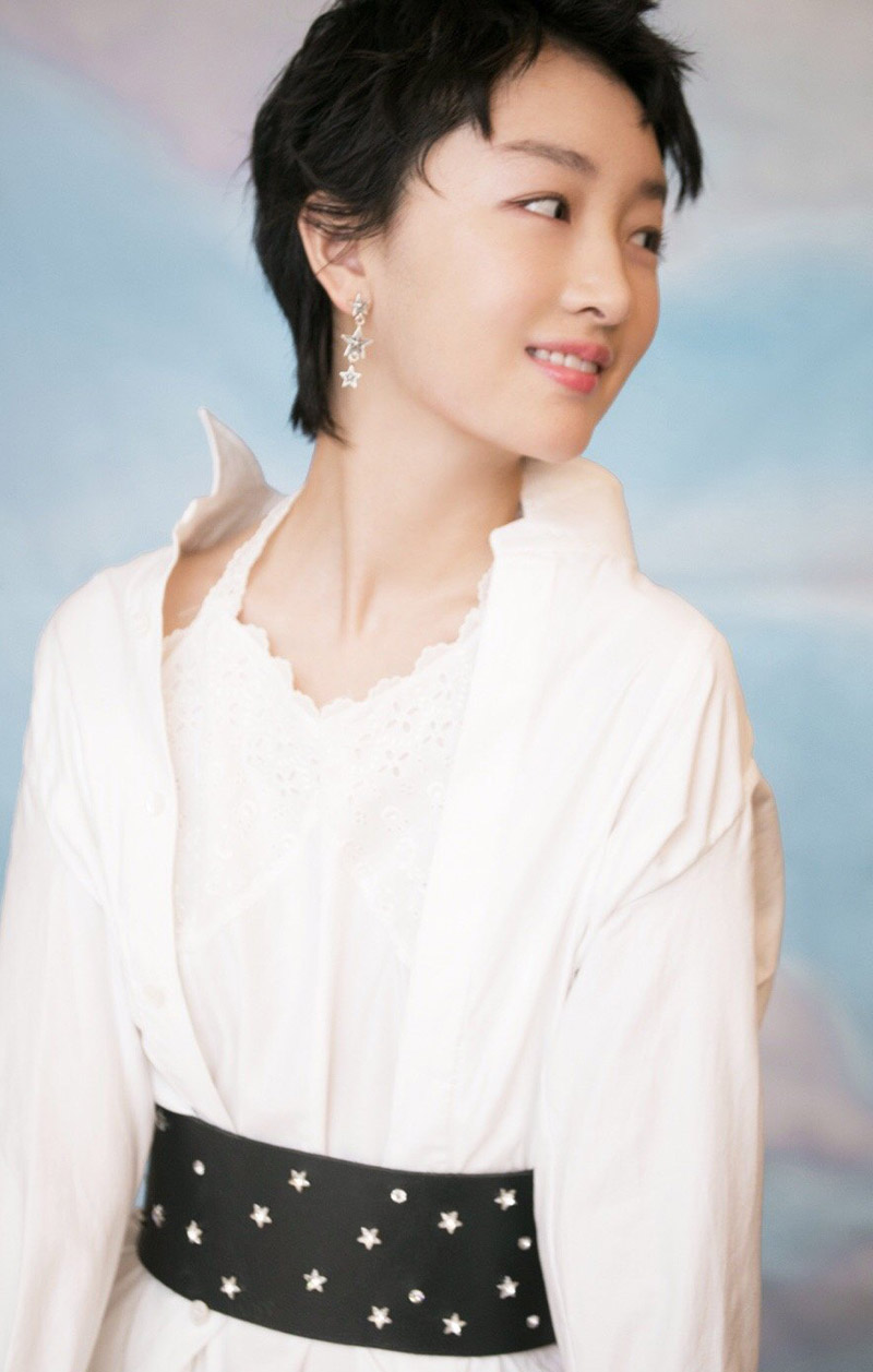 高清中国内地影视河北省石家庄女演员周冬雨百变造型时尚杂志写真图片壁纸图片