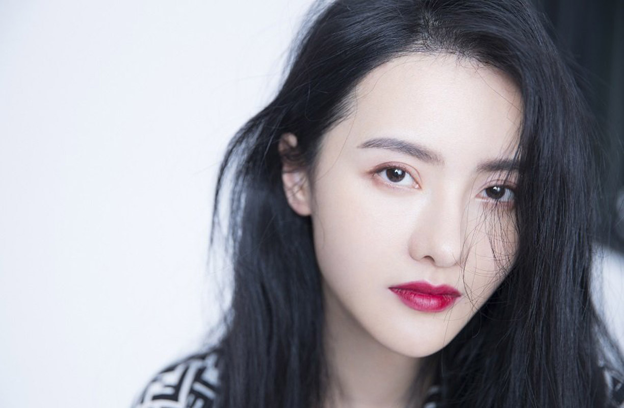 张芷溪优雅妩媚时尚写真图片图片