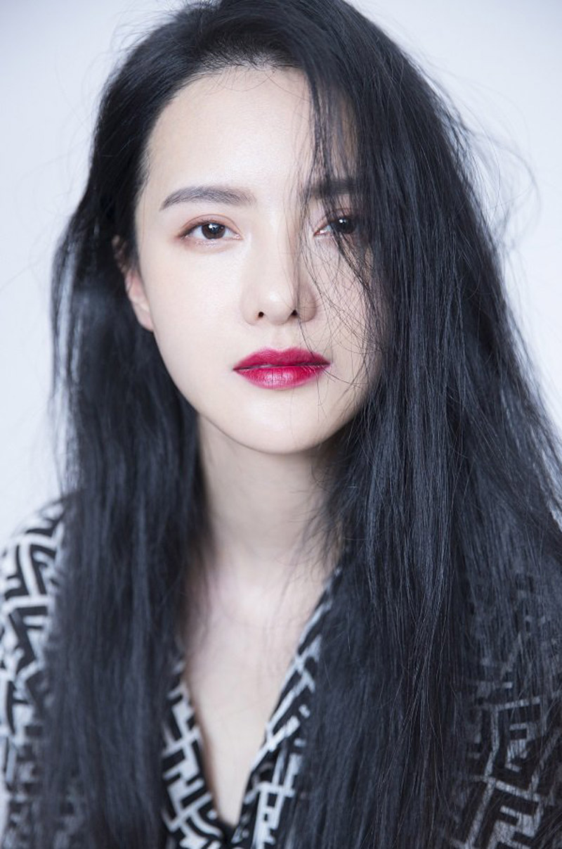 张芷溪优雅妩媚时尚写真图片图片