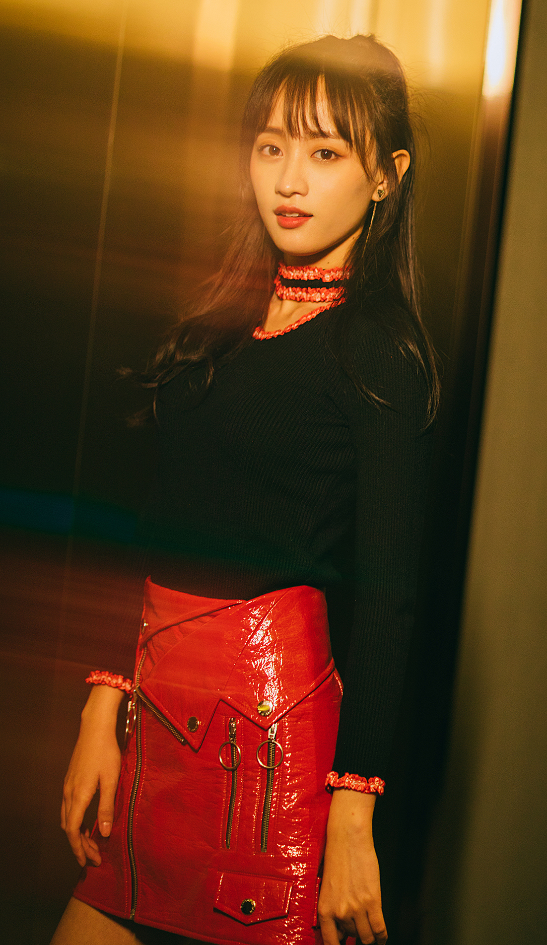 中国江苏南京，歌手、演员SNH48黄婷婷白色T恤清新图片图片