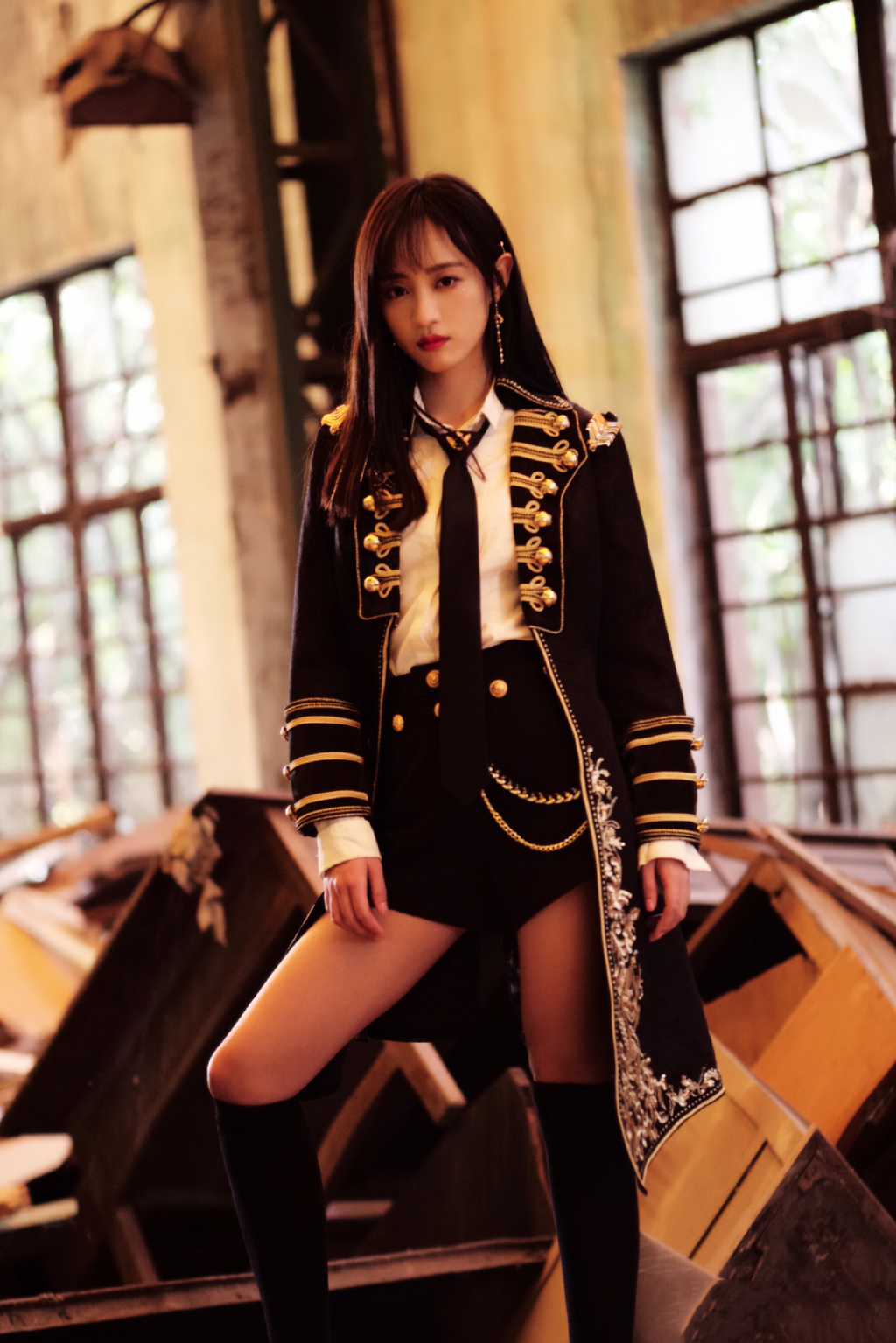 中国江苏南京，歌手、演员SNH48黄婷婷清新甜美写真图片图片