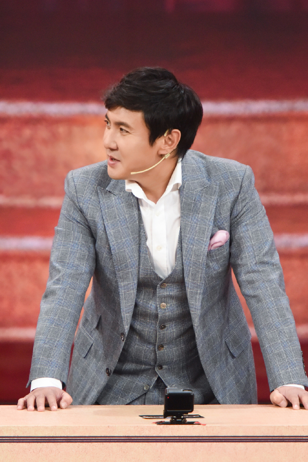 中国大陆影视剧演员沈腾微博之夜帅气写真图片图片