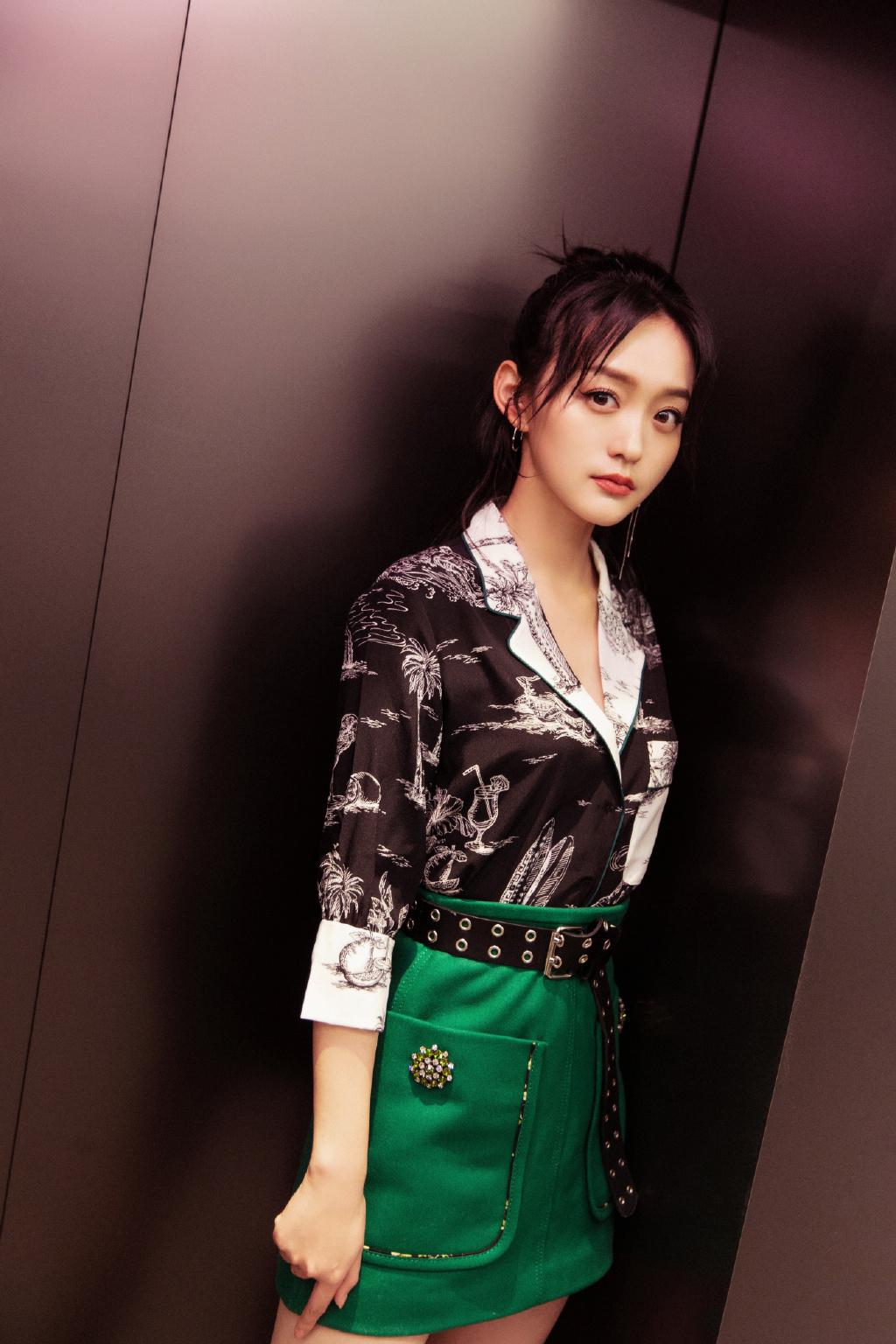 高清中国内地女演员平面模特何泓姗唯美婚纱写真图片图片