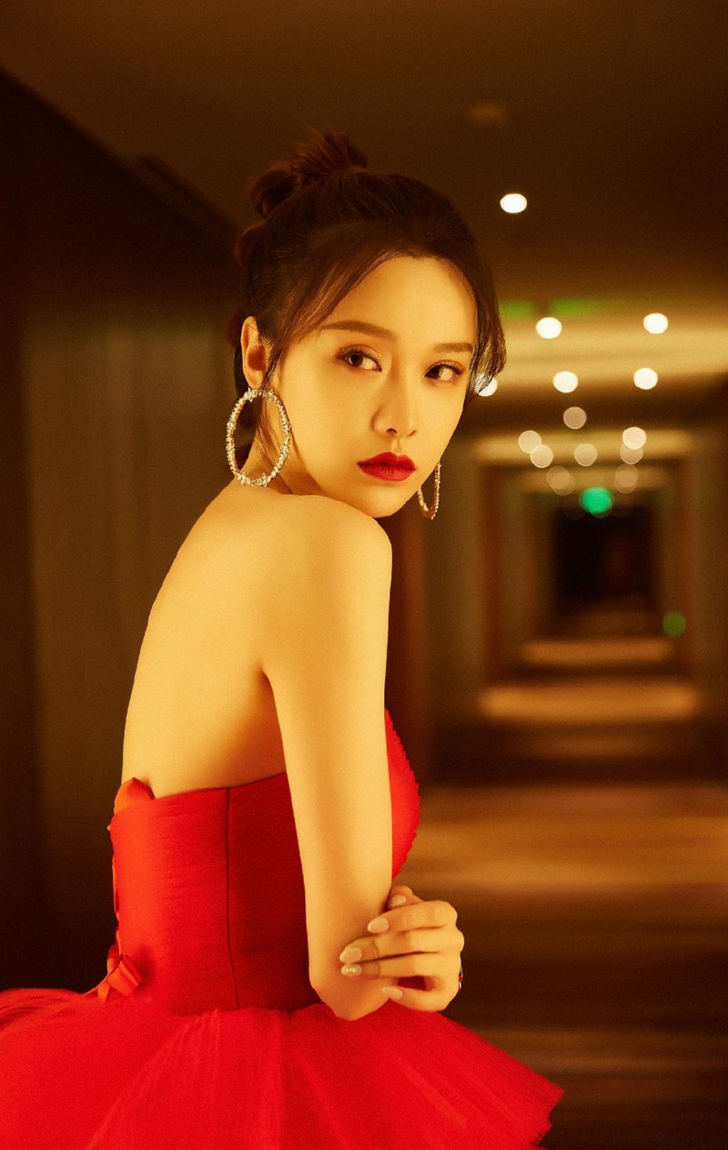 高清北京美女黄一琳休闲时尚机场照图片图片