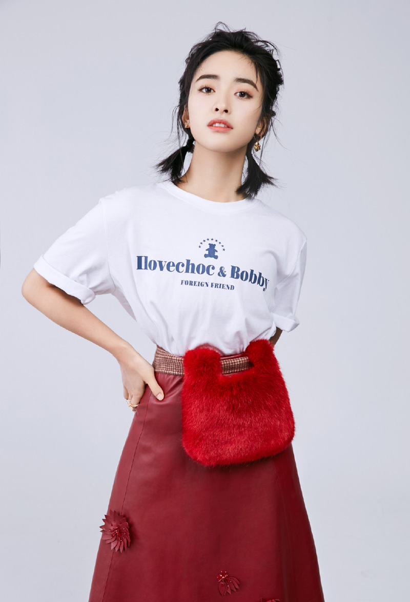 高清美女沈月写真图片图片