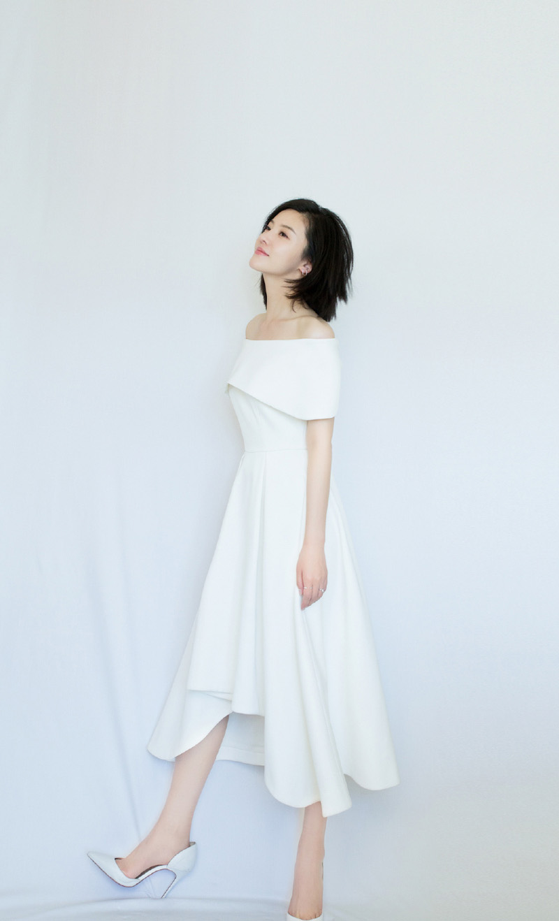 杨子姗清新淡雅活动写真图片图片