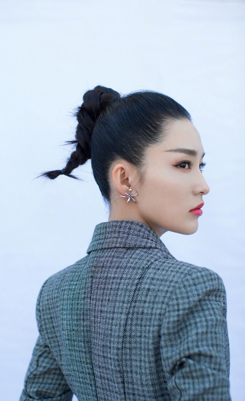 李沁图片