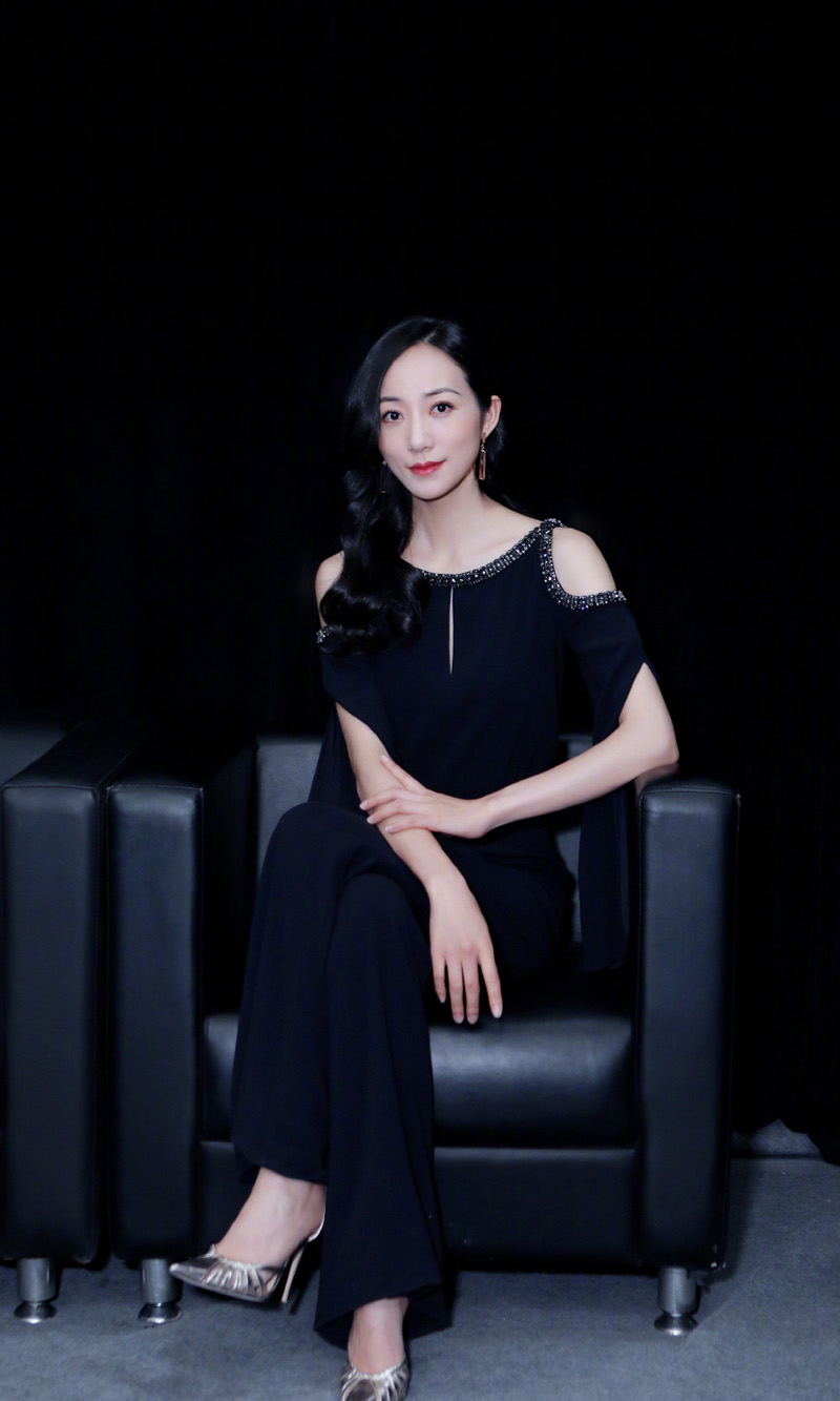 中国大陆江苏省苏州知名女演员韩雪高贵优雅活动写真图片图片