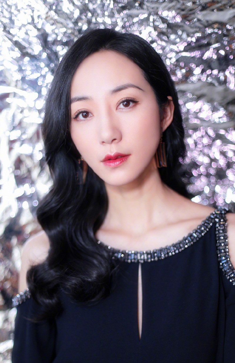 中国大陆江苏省苏州知名女演员韩雪高贵优雅活动写真图片图片