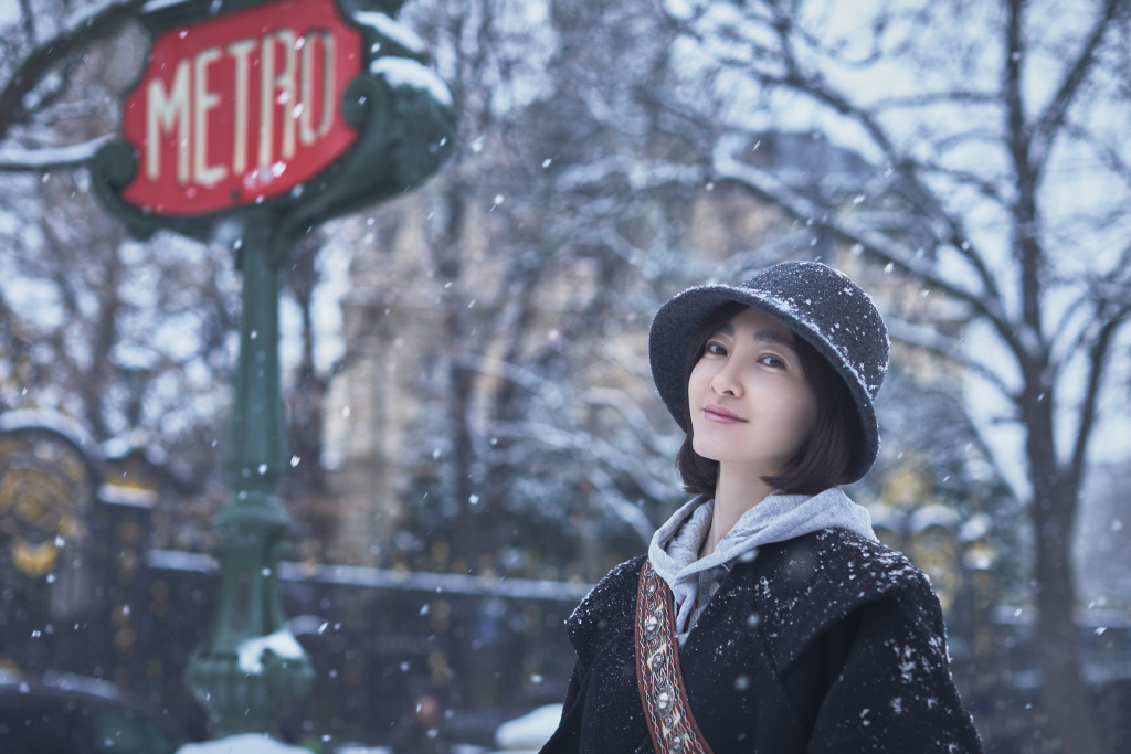 王丽坤清纯靓丽雪景写真图片图片