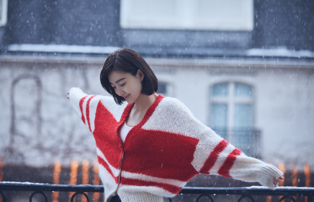 王丽坤清新甜美户外写真图片图片