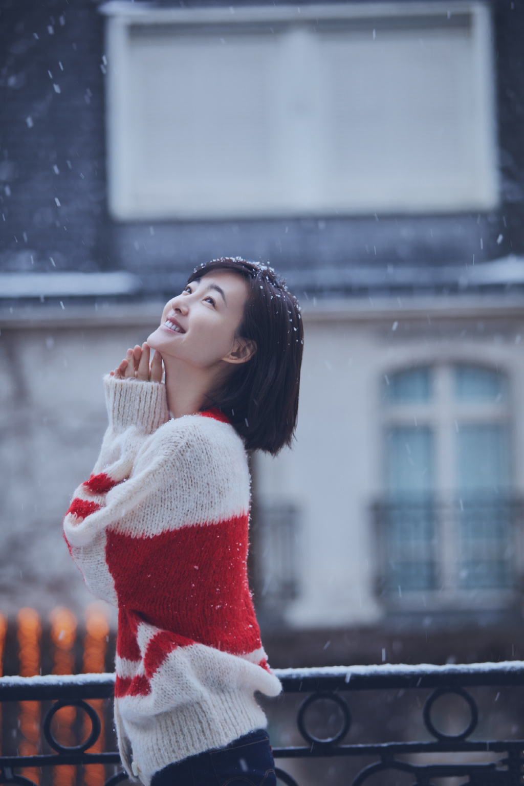 王丽坤清新甜美户外写真图片图片