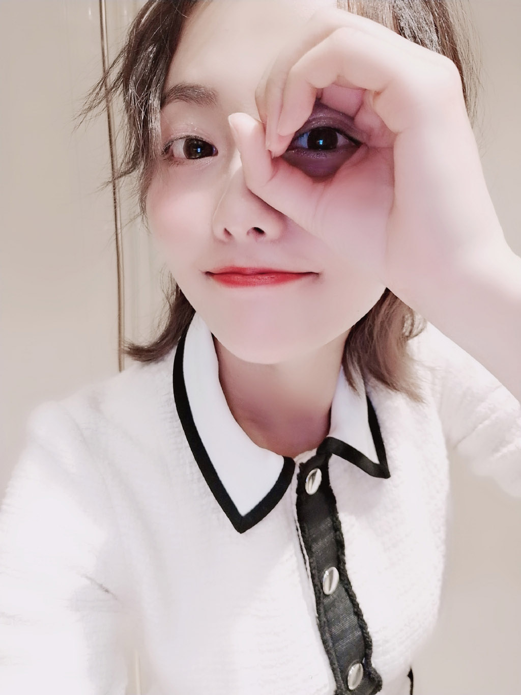 张嘉倪图片
