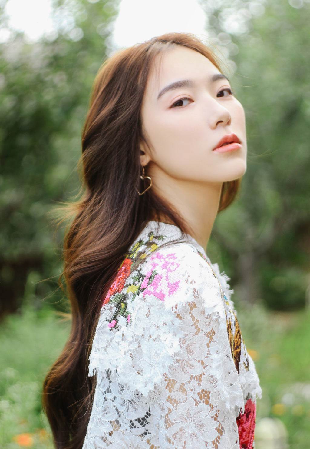 高清四川性感美女宁心清新性感户外写真图片图片