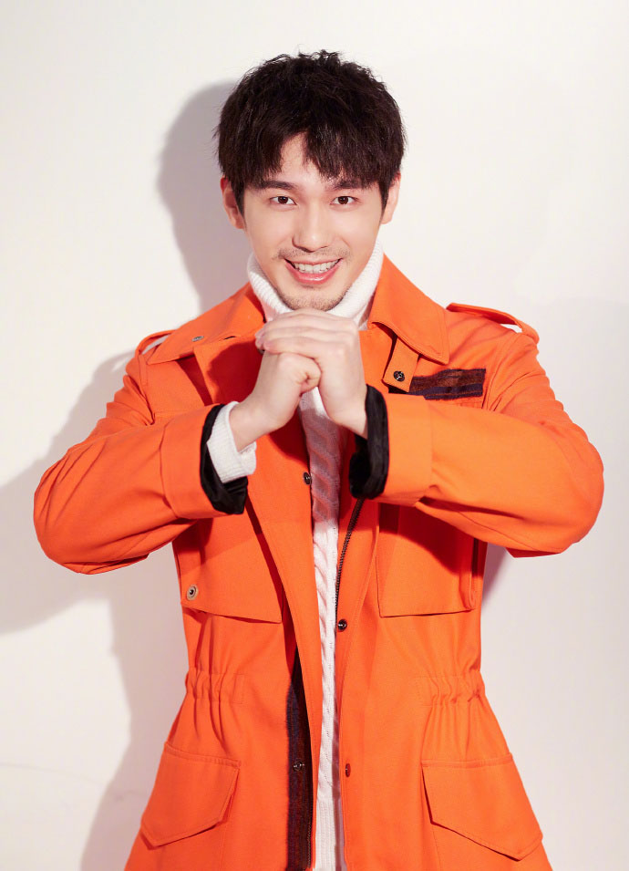明星白宇