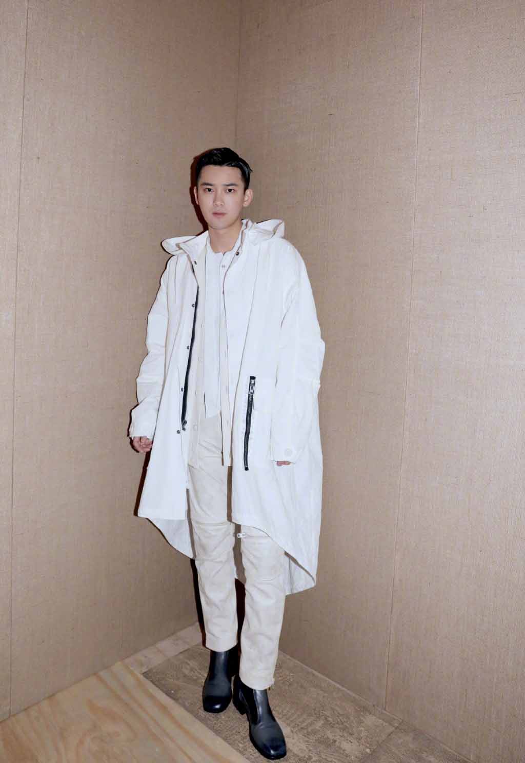 高清辽宁省铁岭男明星熊梓淇金骨朵网络影视盛典帅气图片图片