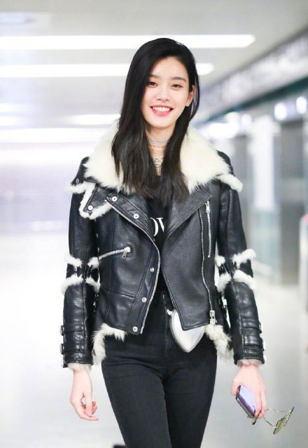 中国内地上海女模特奚梦瑶时尚帅气机场街拍图片图片